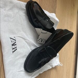 Zara Women Glossy Black Slip-On Loafers